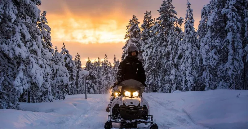 Snowmobile Safari Longer Trails — snowmobile tour in Rovaniemi