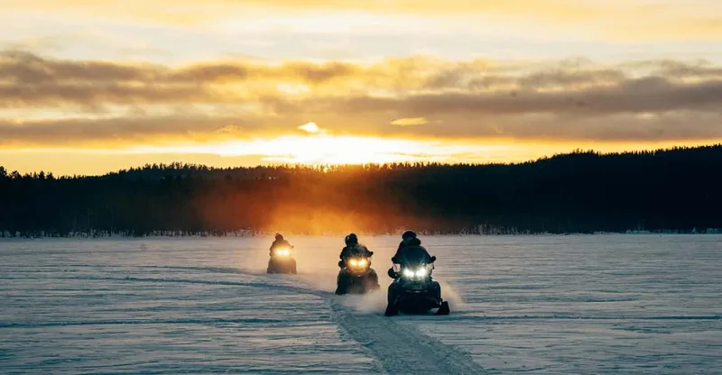 Explore Lake Inari by Snowmobiles — snowmobile tour in Saariselkä